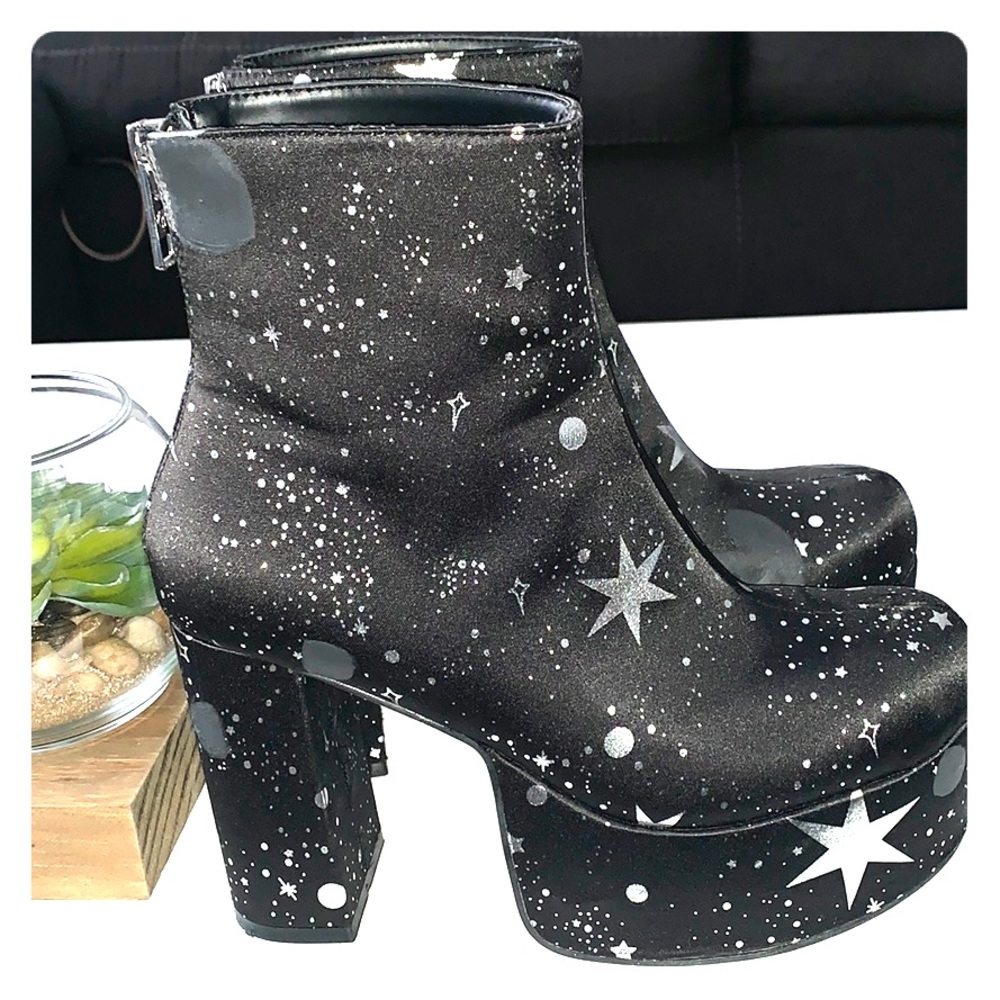 Platform boots
